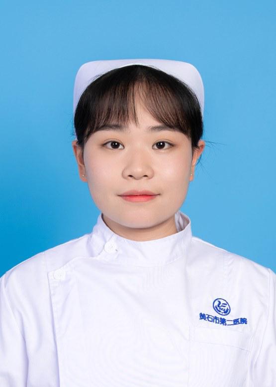梁艳.jpg